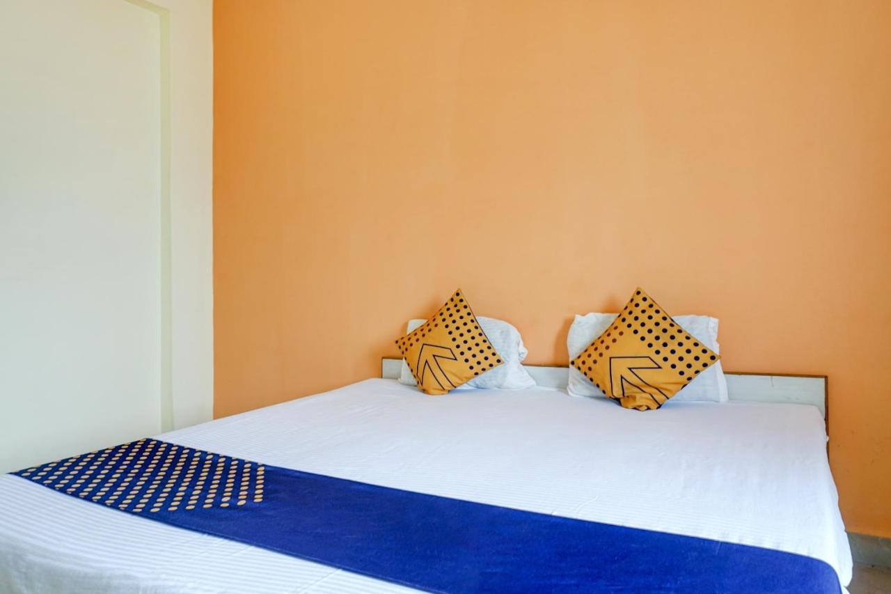 Spot On 82626 Hotel Shivtara Morgaon المظهر الخارجي الصورة